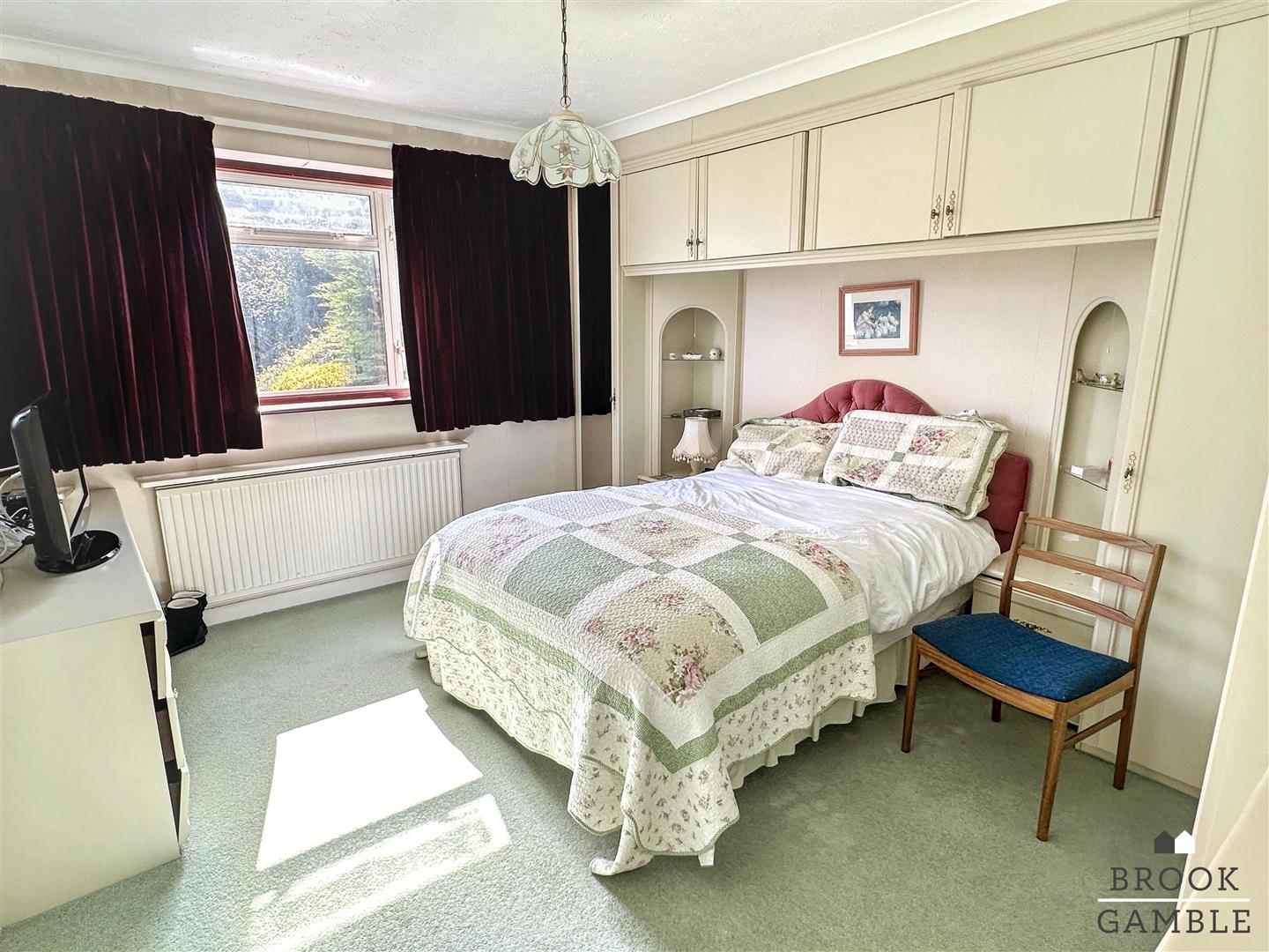 3 Bedroom House. Old Mansion Close in Eastbourne, East Sussex 9